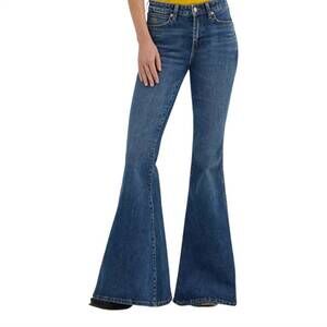 NEW WRANGLER wilson bell bottom jean in blue